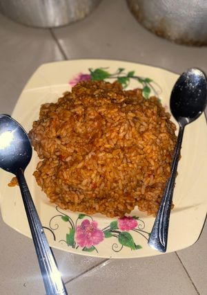 A picture of Smokey Jollof Rice.