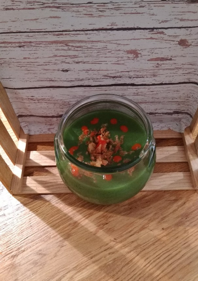 Una foto de Crema de Espinaca vegana