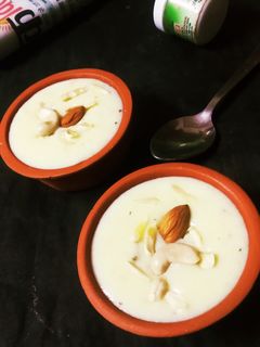 कशमीरी फिरनी (kashmiri Phirni recipe in Hindi) रेसिपी मुख्य फोटो