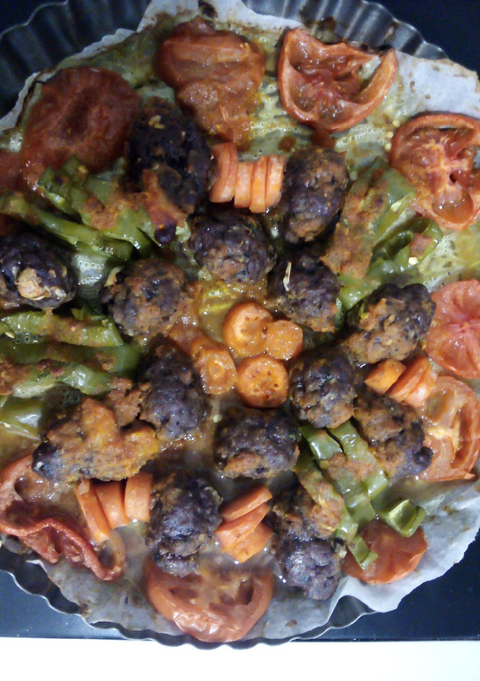 Una foto de Carne picada al horno con verduras