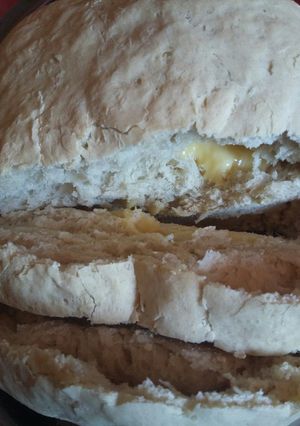 Una foto de Pancito relleno con queso fresco