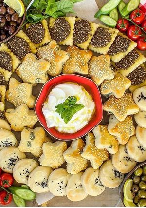 صورة لوصفة مناقيش (زعتر _ جبنة _ وزعتر اخضر)
