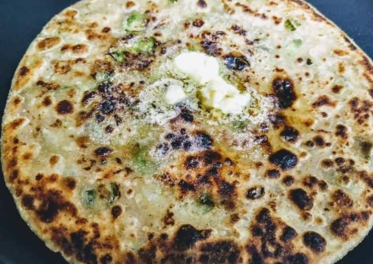 Recipe of Ultimate Palak Potato Paratha