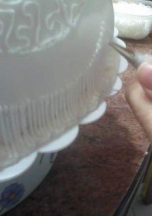 Una foto de Continuación de la decoración con el glasé!