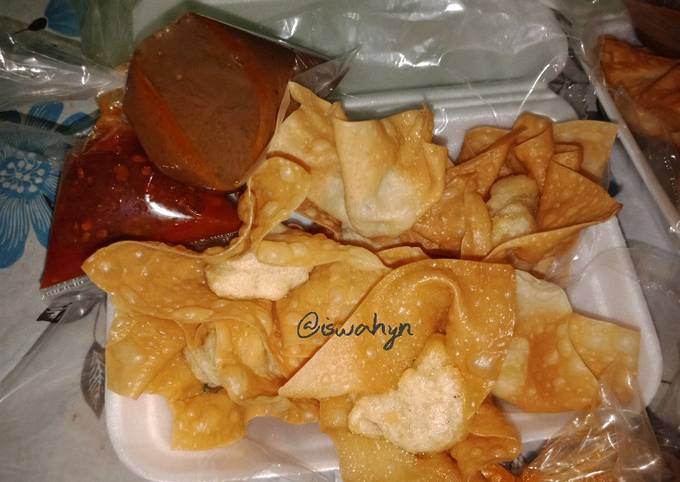 Resep Cilok Pangsit Sambal Kacang Resep Cilok Pangsit Sambal Kacang