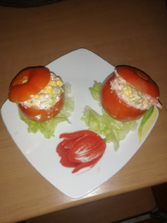 Una foto de Tomates rellenos