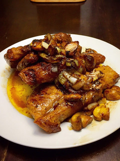Una foto de Strip Loin Steak & Mushroom Lemon Sauce/filete tira de lomo