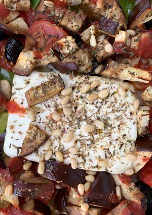 Une photo de Feta au four