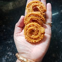 A picture of Chakli.