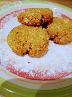 Una foto de Galletitas de coco, miel y avena