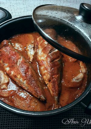 Foto principal de Cazuela de chicharros, en salsa de tomate y patatas