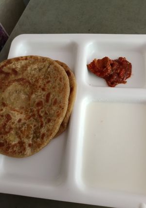 आलू पराठा (aloo ka paratha recipe in Hindi) रेसिपी मुख्य फोटो