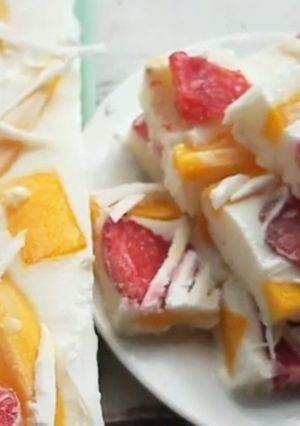 Hình của món Kem trái cây sữa chua.