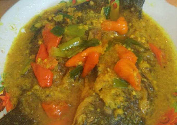 Resep Ikan Mas bumbu kuning yang Enak Banget