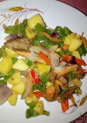 A picture of Boiled Irish with vegetable sauce.
