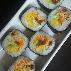 A picture of Veg sushi rolls.