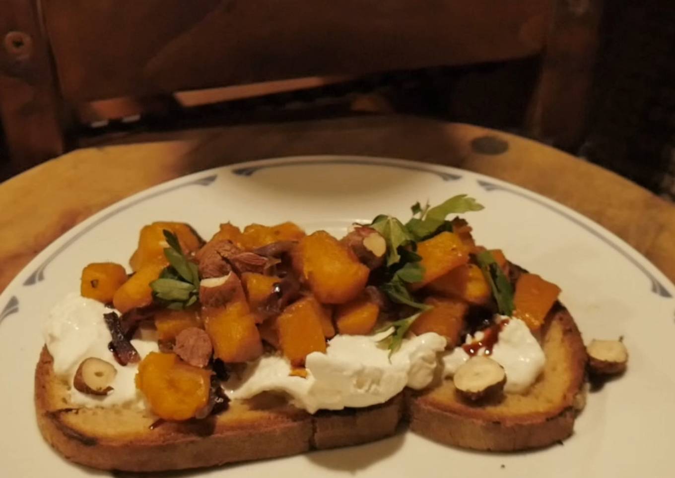 Tartine de burrata et potimarron rôti