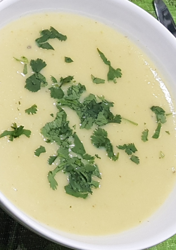Una foto de Crema de coliflor al curry