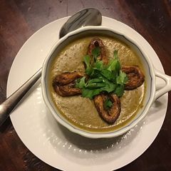 California Farm Organic Banana Peel Curry Soup A picture of California Farm Organic Banana Peel Curry Soup.