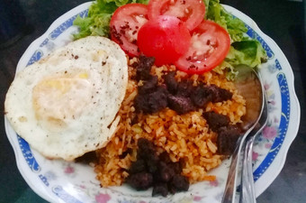 Cara Gampang Membuat Nasi Goreng Spesial Dendeng Badaruak yang Menggugah Selera