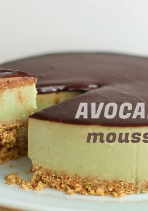A picture of Chocolate Avocado Mousse Cake [No-Bake].