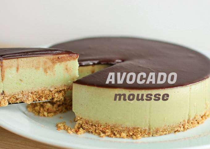 Chocolate Avocado Mousse Cake [No-Bake]