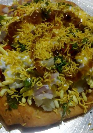 A picture of Khasta chat.