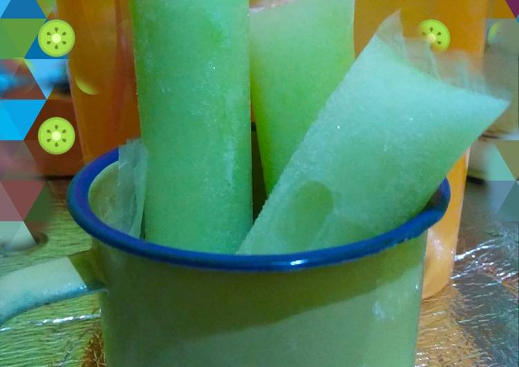 Langkah Mudah untuk Menyiapkan Es lilin jus melon yang Enak