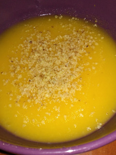 Una foto de Crema de calabaza con nueces