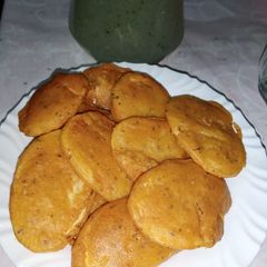 A picture of Aaloo ke pakorday.