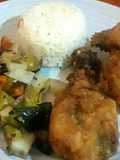 Pollo frito con vegetales