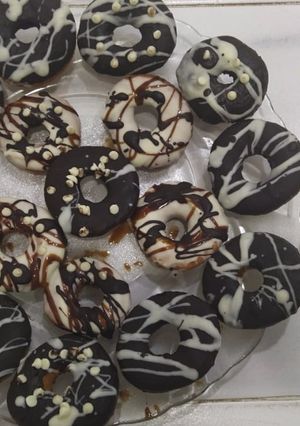 ડોનટ્સ (Donuts recipe in Gujarati) રેસીપી મુખ્ય ફોટો