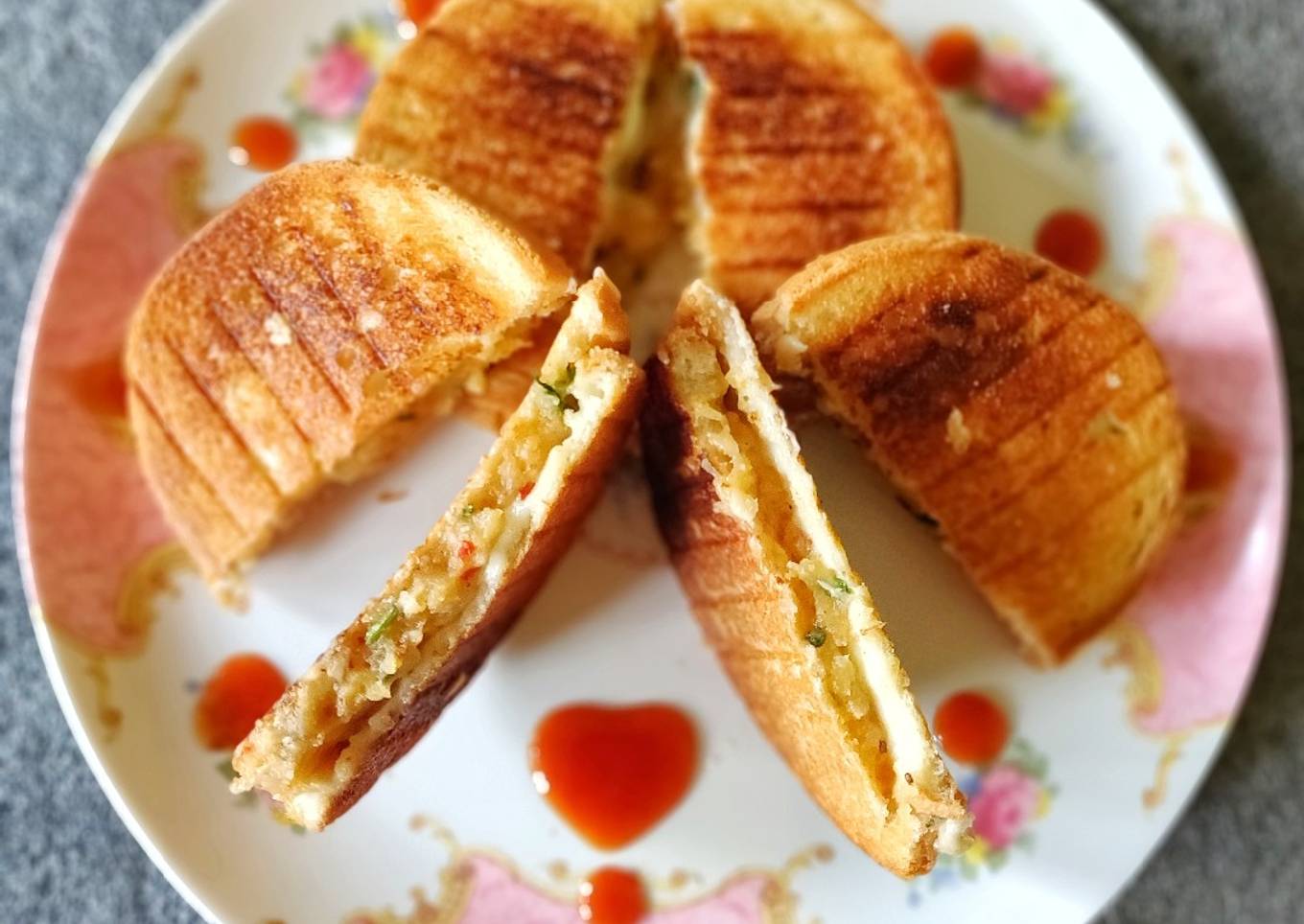 Potato and Cheese Sandwich