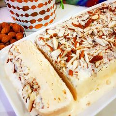 A picture of Almond loaded kulfa.
