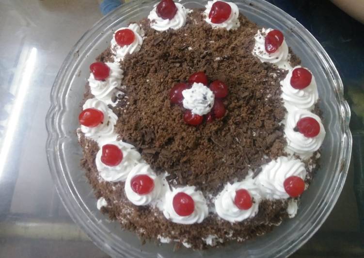 Easiest Way to Make Appetizing Black Forest Cake