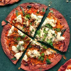 A picture of [Vegan] Tlayudas.