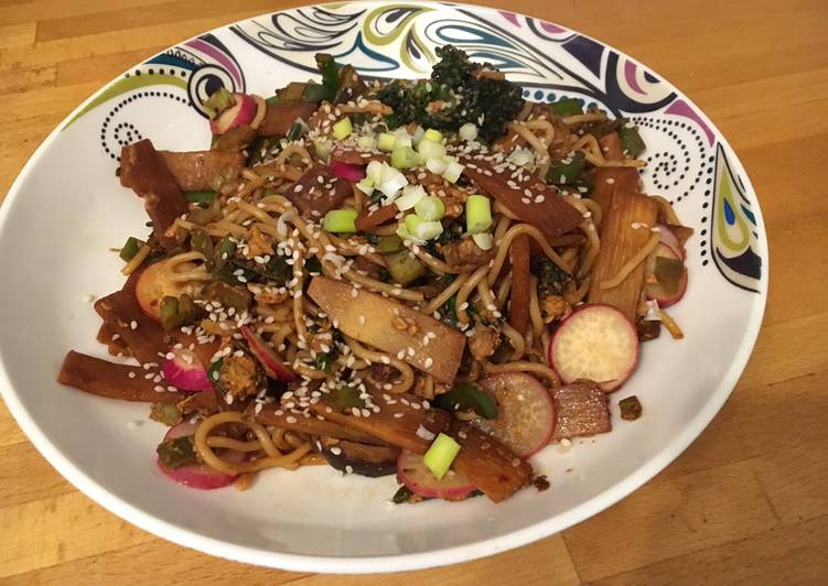 Steps to Make Any-night-of-the-week Stir Fried Veggie Noodles