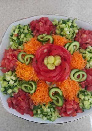 عکسی از دستور تزئین سالاد کاهو۲