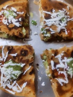 कैबैज कैप्सिकम रोटी सैंडविच (cabbage capsicum roti sandwich recipe in Hindi) रेसिपी मुख्य फोटो