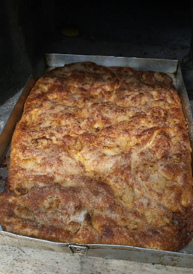 Una foto de Torta de manteca y chicharrones