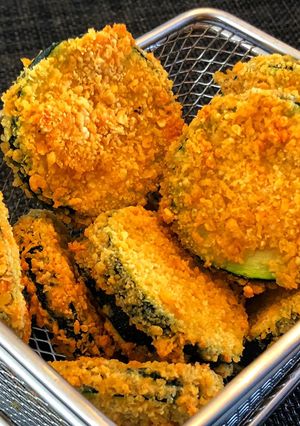 A picture of Air Fryer Fried Zucchini.