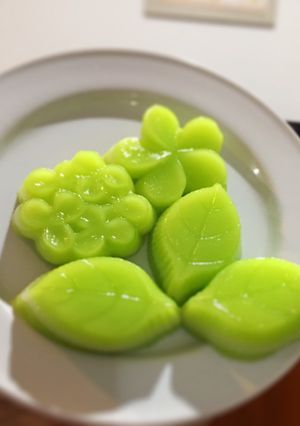 รูปของ ขนมชั้นใบเตยหอม