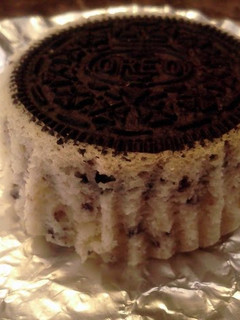 A picture of Cookies and Cream Cheesecake Cupcakes.