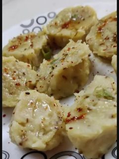 મકાઈ ના લોટ નું ખીચું (Makai Flour Khichu Recipe In Gujarati) રેસીપી મુખ્ય ફોટો