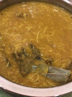 صورة لوصفة شوربه الشوفان باللحم🤤