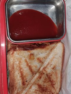 आलू के सैंडविच (Aloo ke sandwich recipe in hindi) रेसिपी मुख्य फोटो