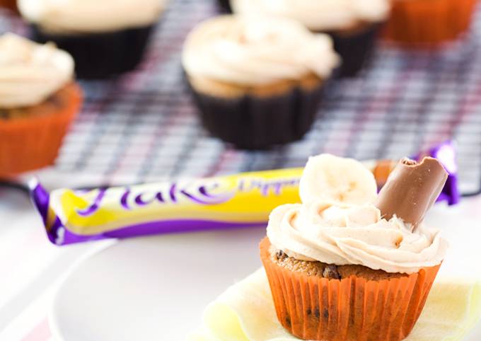 Banana Cupcakes with Peanut Butter Frosting