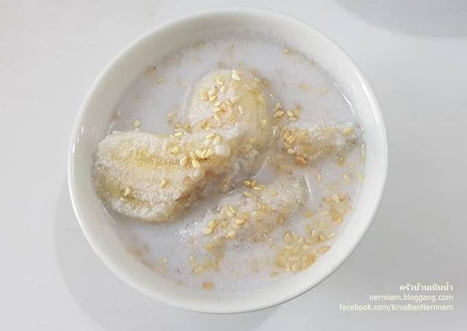 สูตร กล้วยบวดชีงาขาวคั่ว (กะทิธัญพืช) โดย Areerat Nernnam - Cookpad