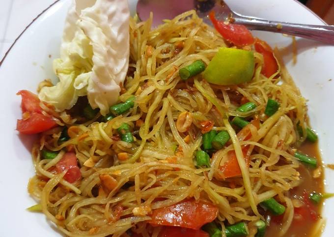 Resep Som Tum (Green papaya salad) Anti Gagal