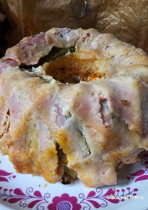 Baconba tekert rakottkel kuglóf recept fotója